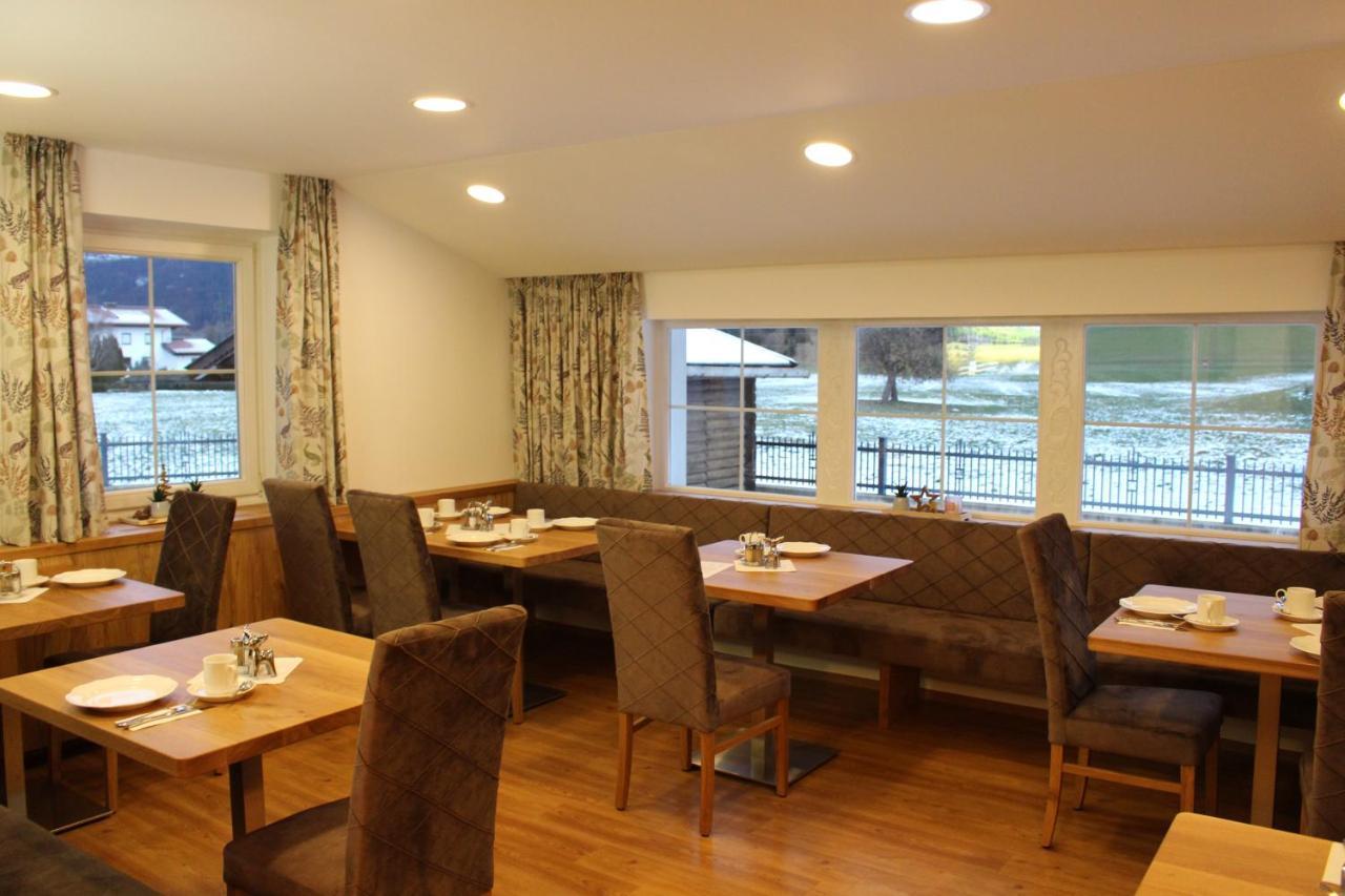 ホテル Haus Anni ラートシュタット エクステリア 写真