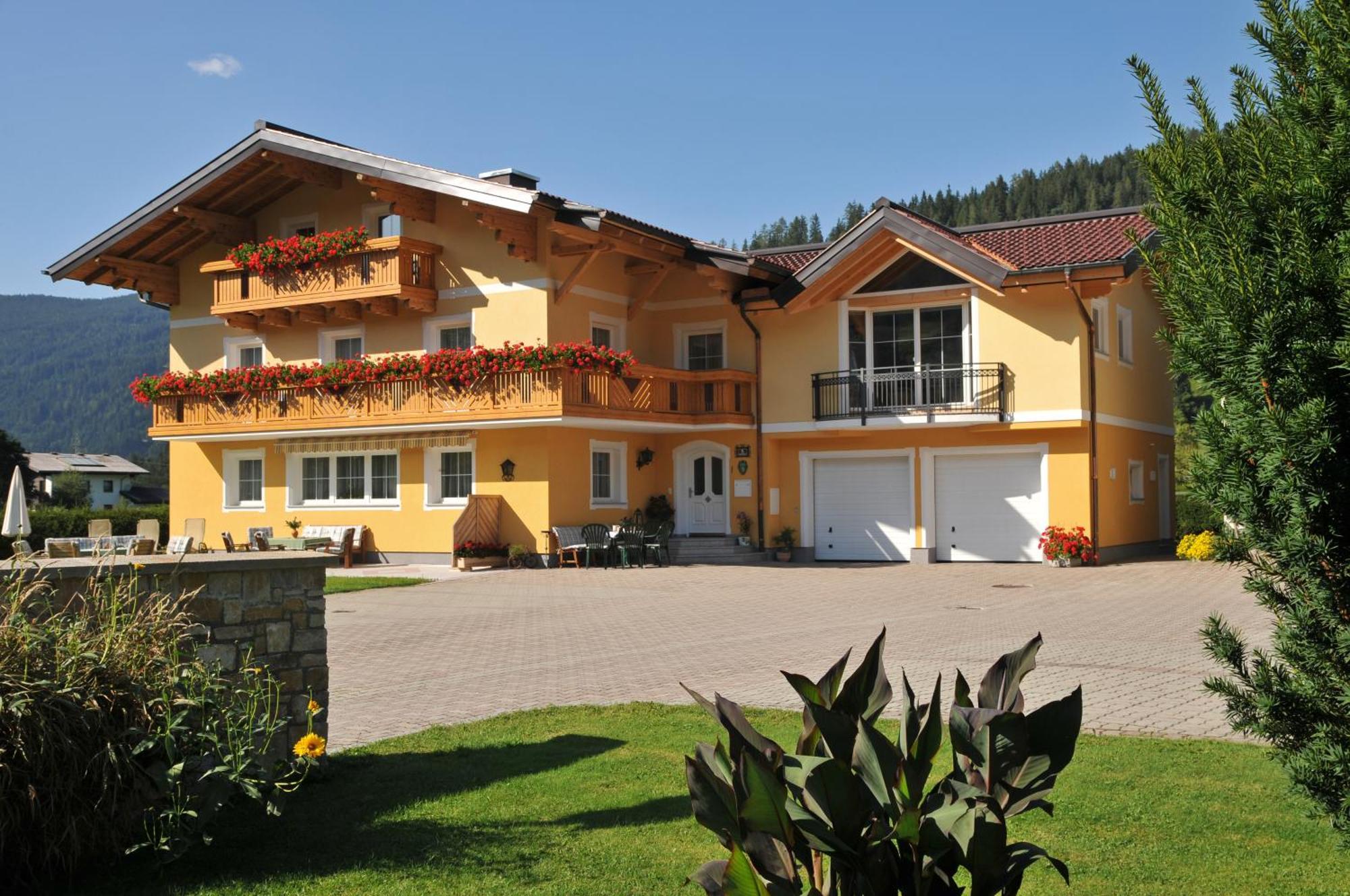 ホテル Haus Anni ラートシュタット エクステリア 写真